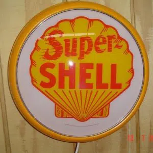 Shell Super Plastic Wall-Mounted Light