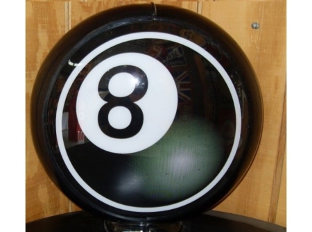 8 Ball Petrol Bowser-Globe