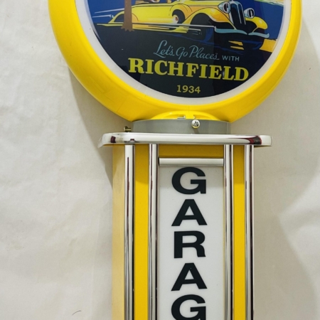 Richfield Garage Light